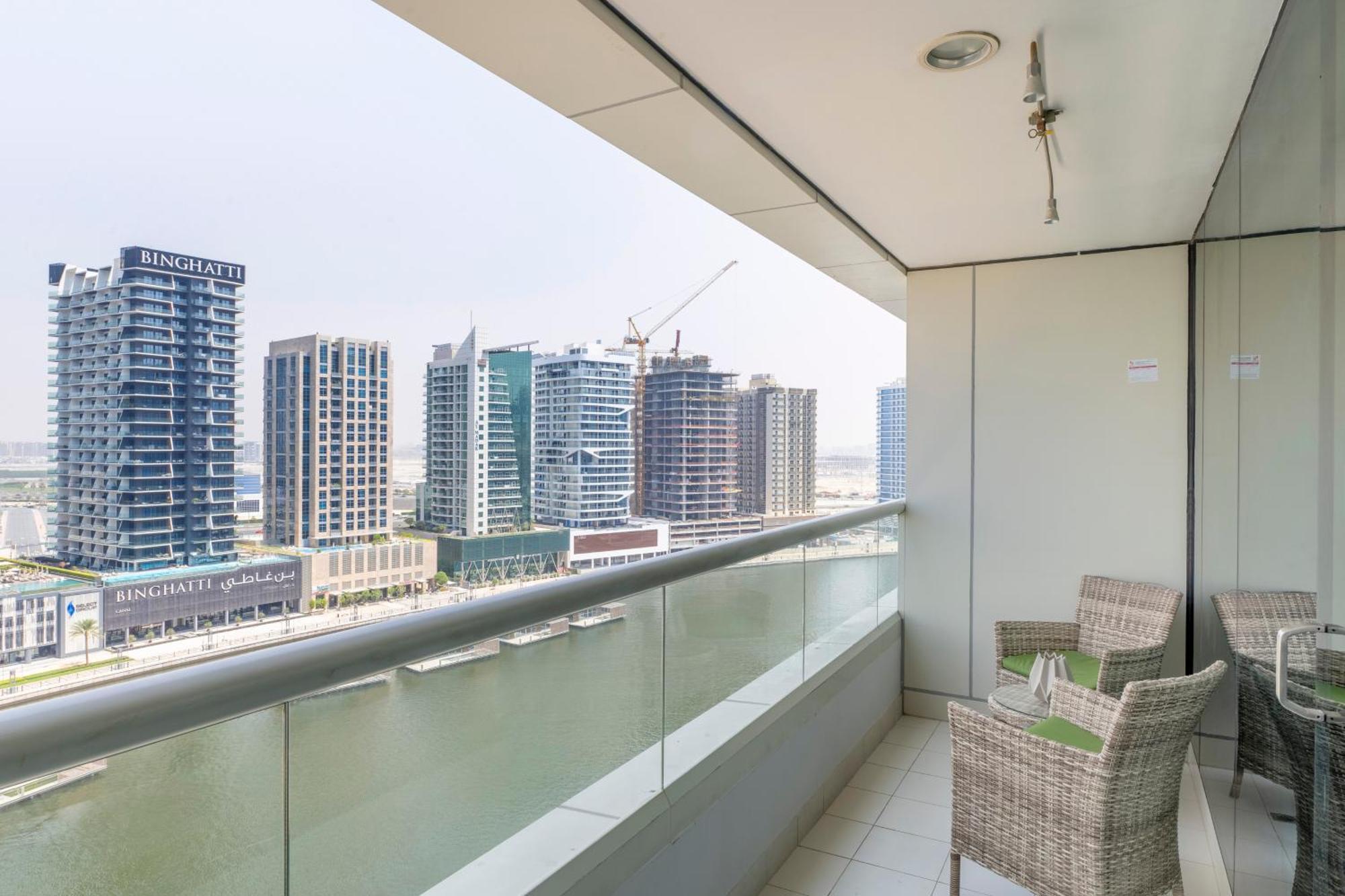 Damac Canal Views Residences Dubai Eksteriør billede